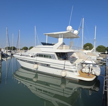 Motorboot Mochi Craft 