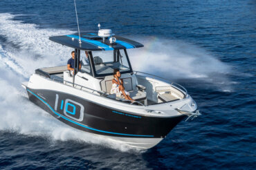 Motorboot Jeanneau 10.5 cc