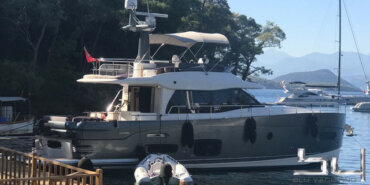 Motorboot Azimut 53 Magellano
