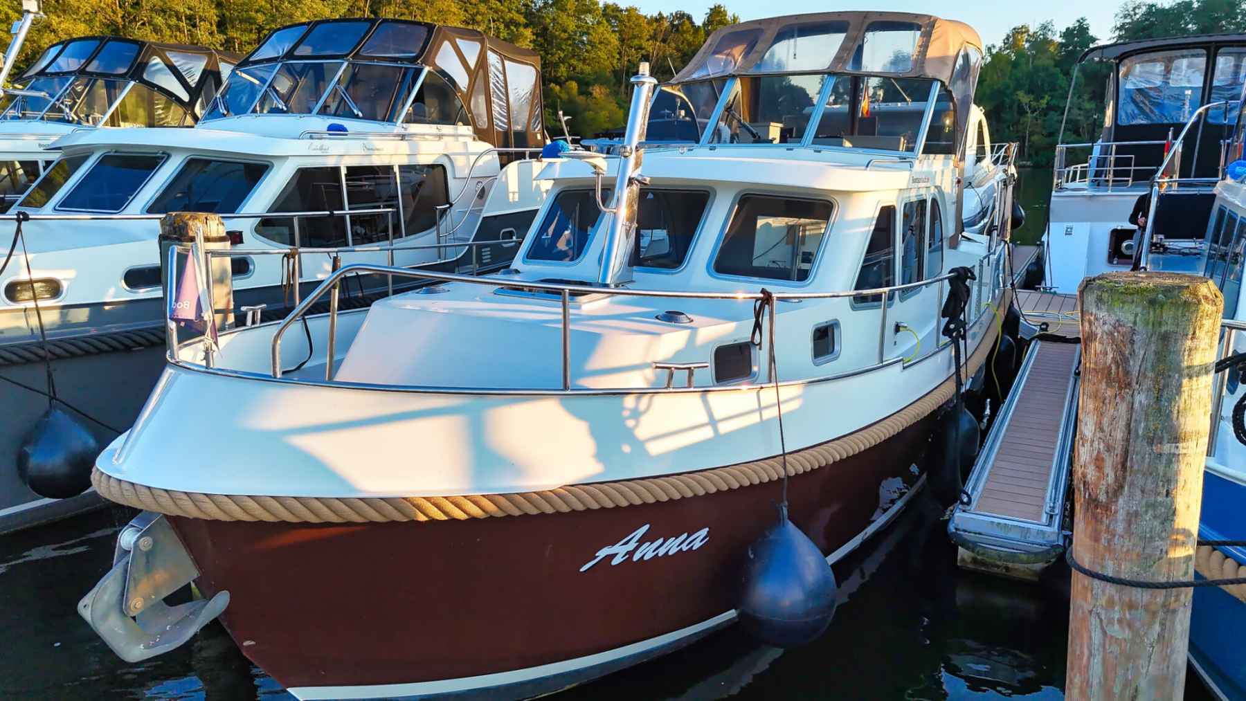 Motorboot Aventura 34 AK Cabrio