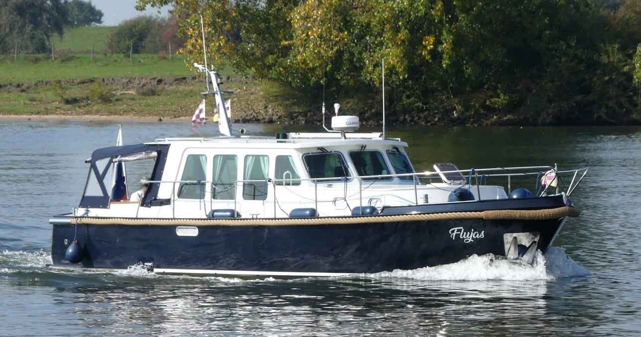 790593047