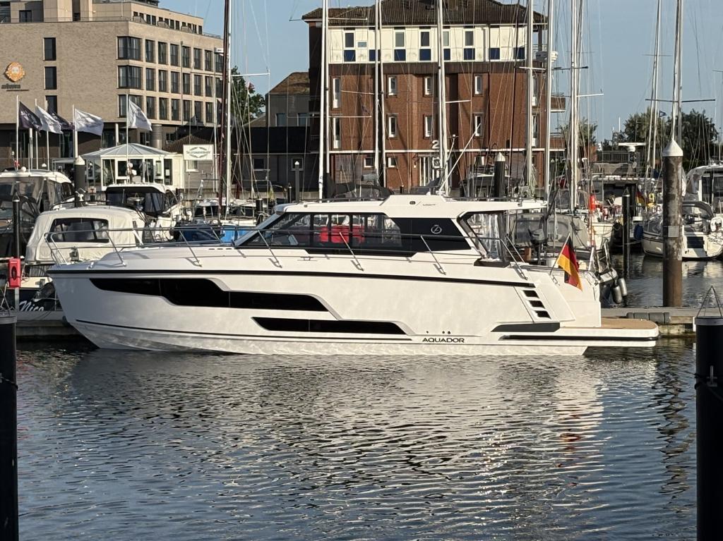 Motorboot Aquador 400 HT