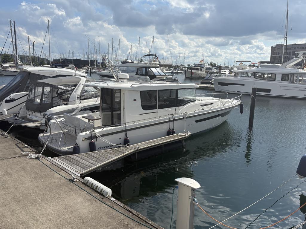 Motorboot Nimbus C11