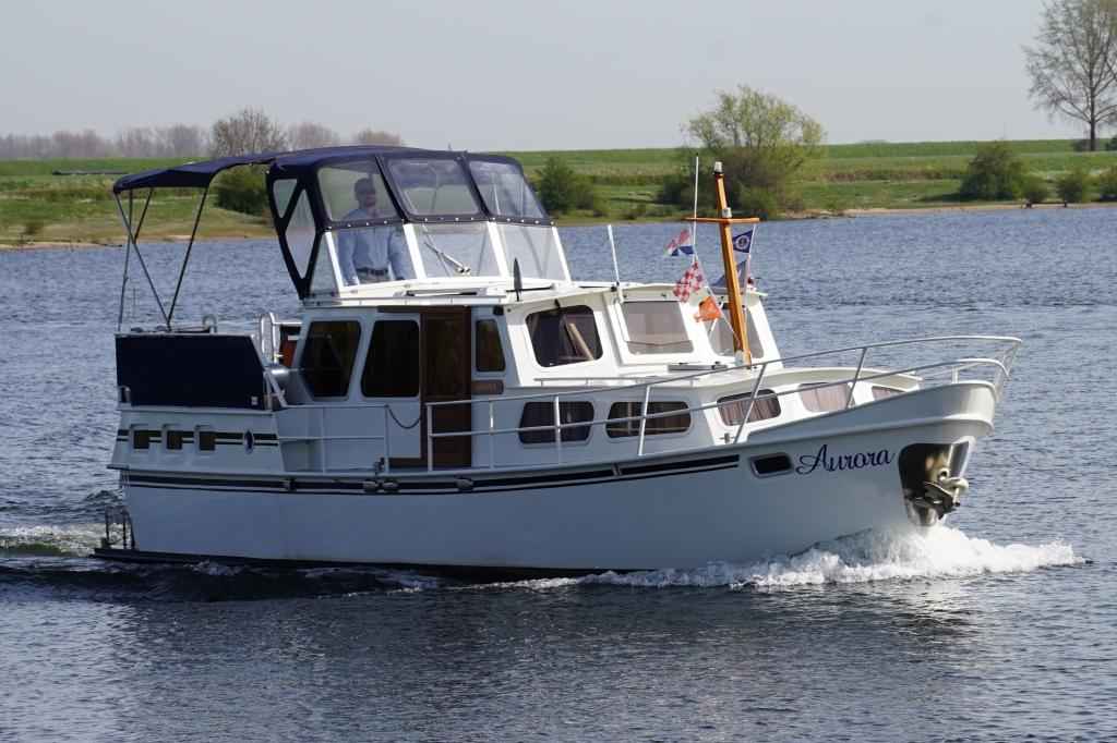Motorboot Fidego 1100