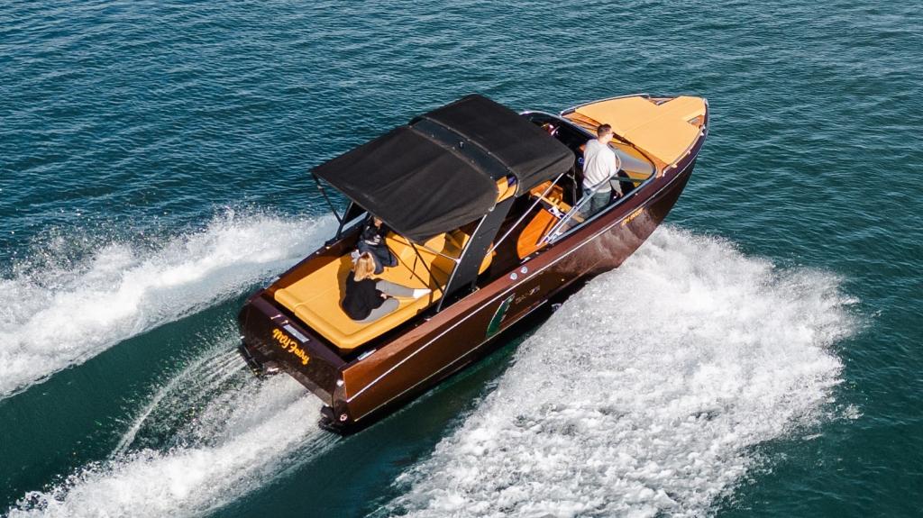 Motorboot Ganz Boats Ovation 7.6 Cabin WSS