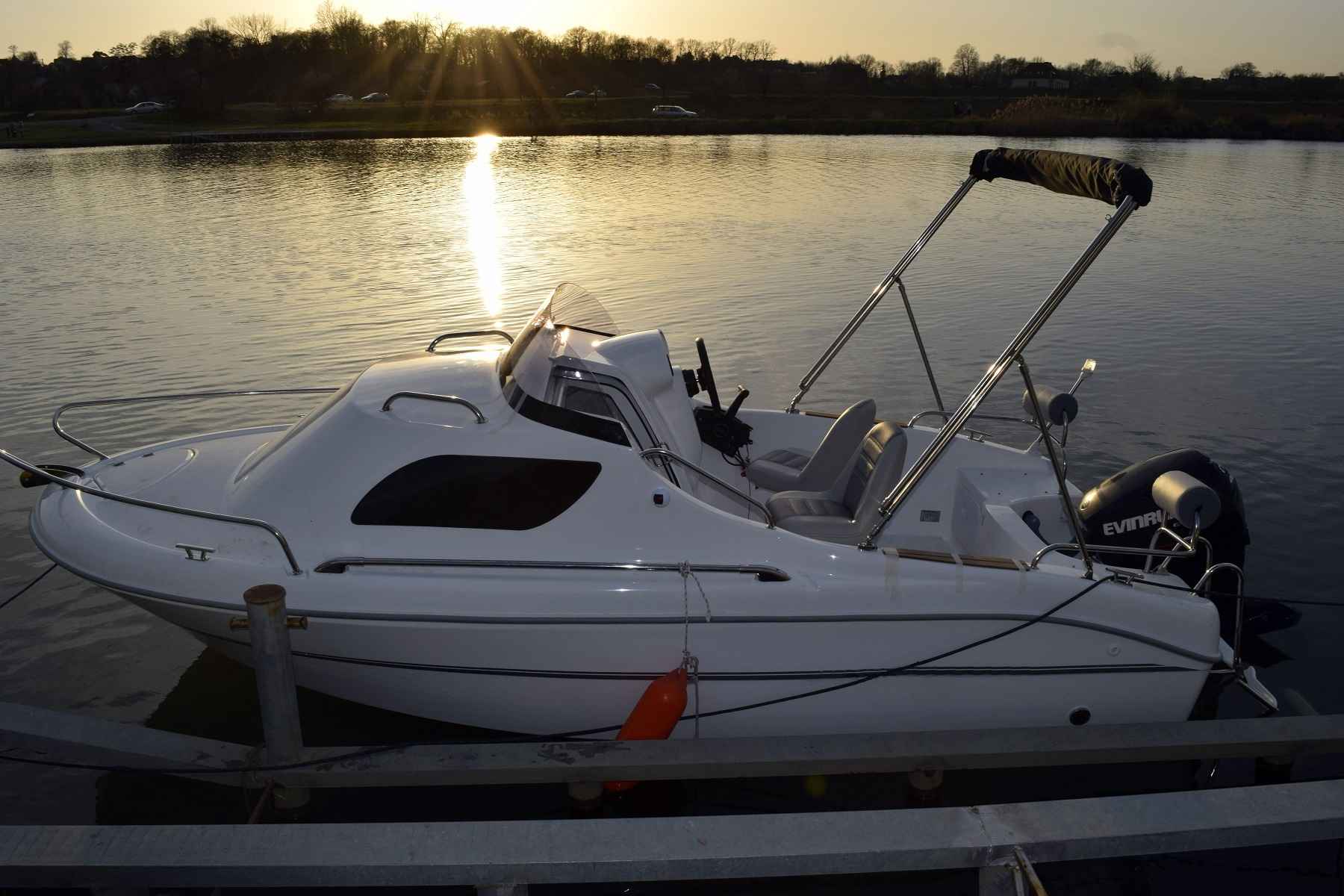 Motorboot marinetime QX480