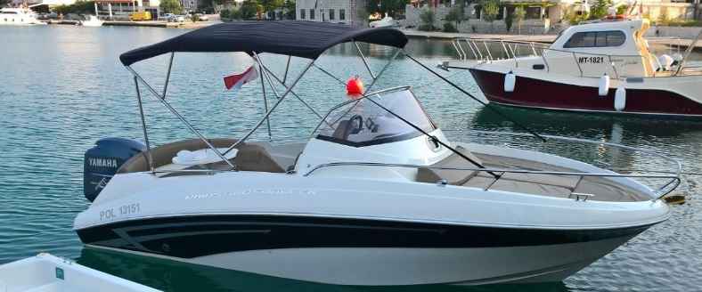 Motorboot marinetime QX570