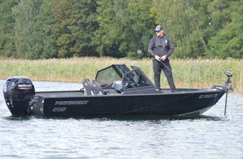 Motorboot Powerboat 520 DC