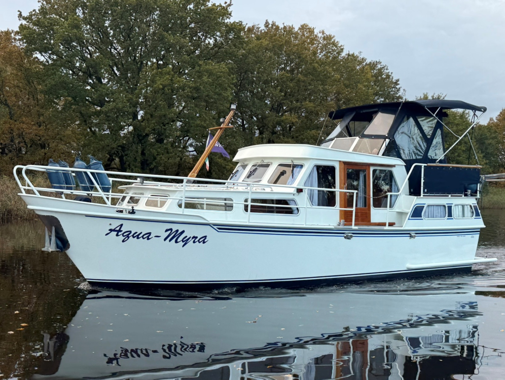 Motorboot Hollandia 1000