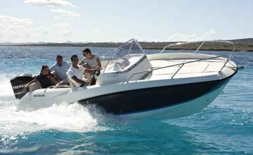 Motorboot Quicksilver Activ 605 Sundeck & Trailer (auf Lager)