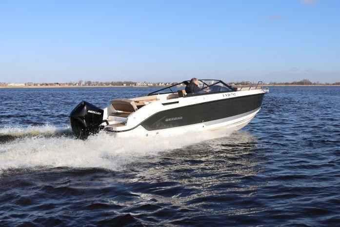 Motorboot Quicksilver Activ 675 Cruiser / F150 BSO2 & Trailer (Neu auf Bestellung)