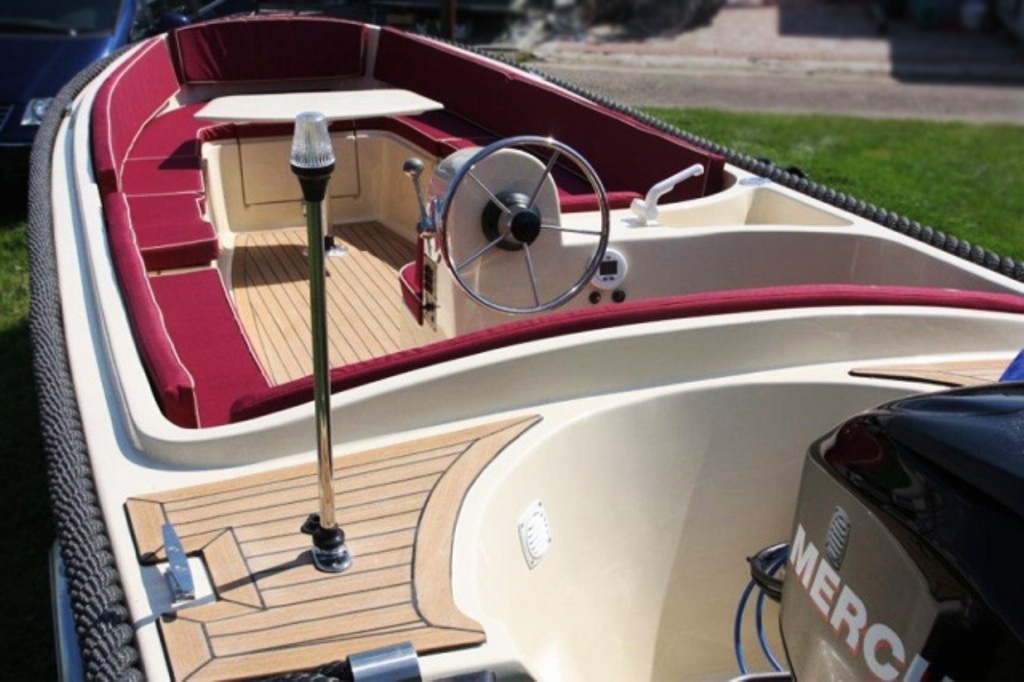 Motorboot Riomar 570