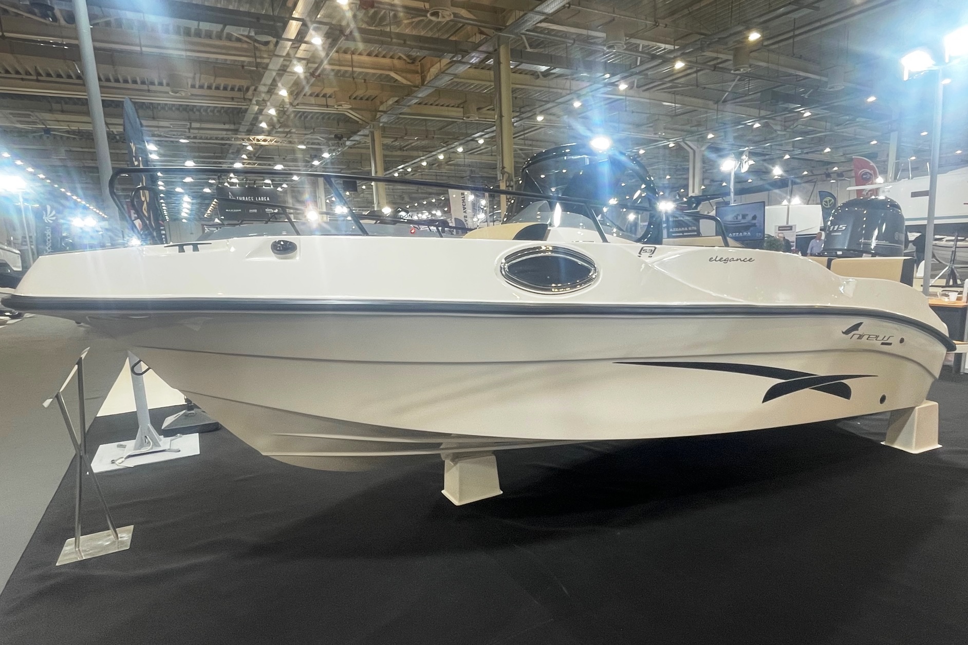 Motorboot Nireus Ω53 Elegance