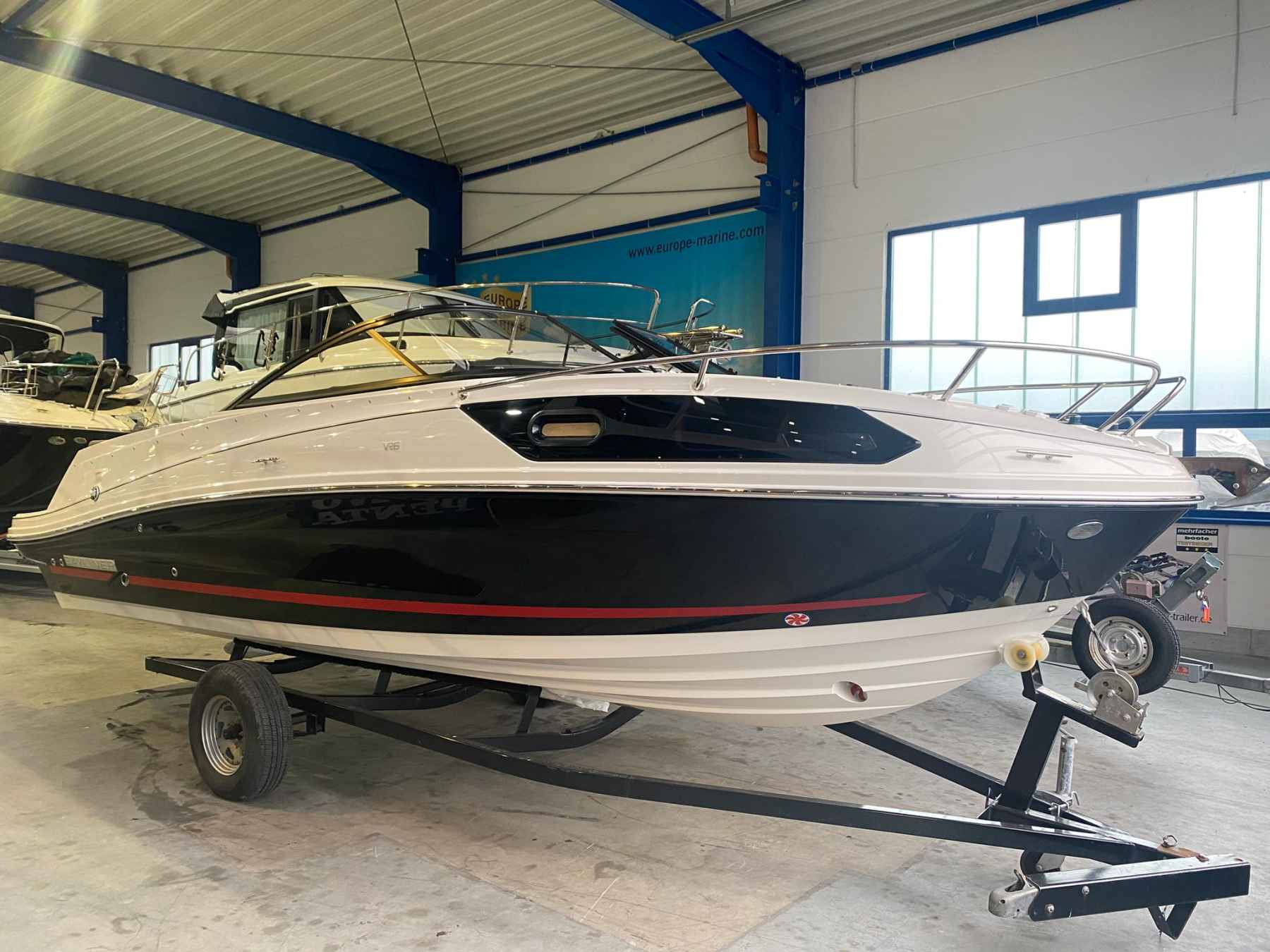 Motorboot Bayliner VR6 Cuddy OB