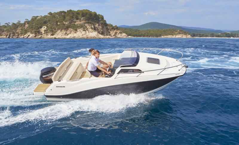Motorboot Quicksilver Activ 555 Cabin
