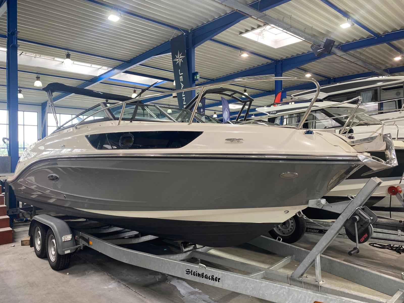 Motorboot SeaRay 230 SSE
