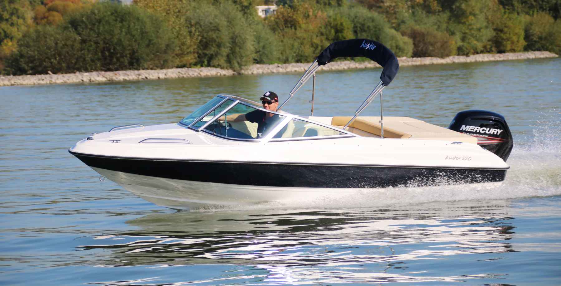 Motorboot AUSTER 520 CD