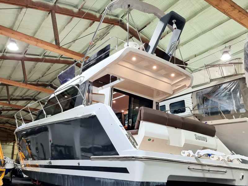 Motorboot Sealine F380