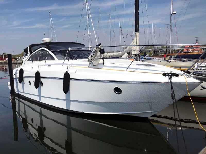 Motorboot Beneteau Monte Carlo 37