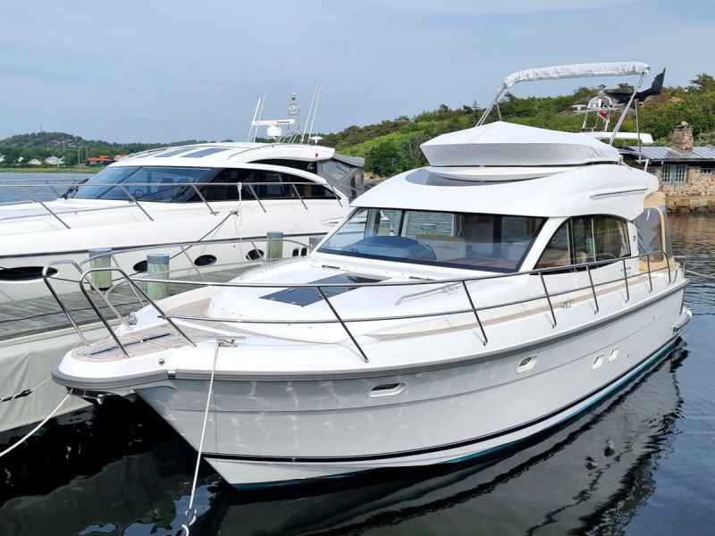 Motorboot Nimbus 405 Fly