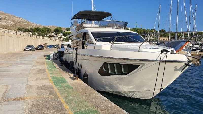 Motorboot Absolute 52 Fly