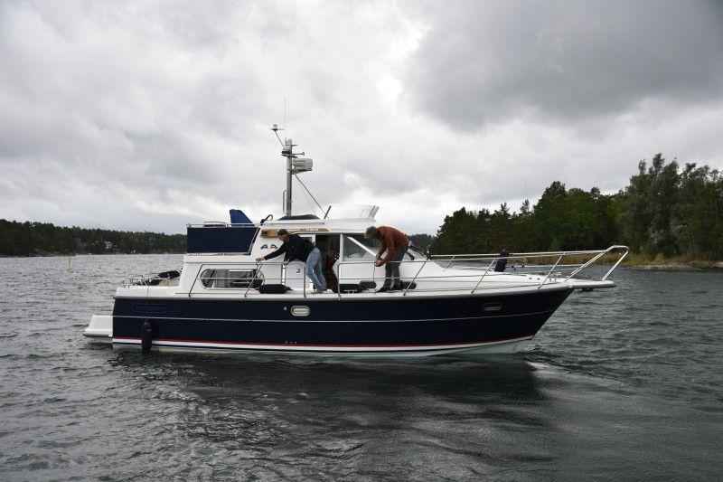 Motorboot Nimbus 380 Commander