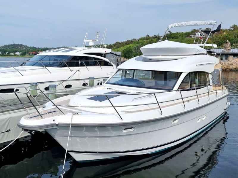 Motorboot Nimbus 405 Fly