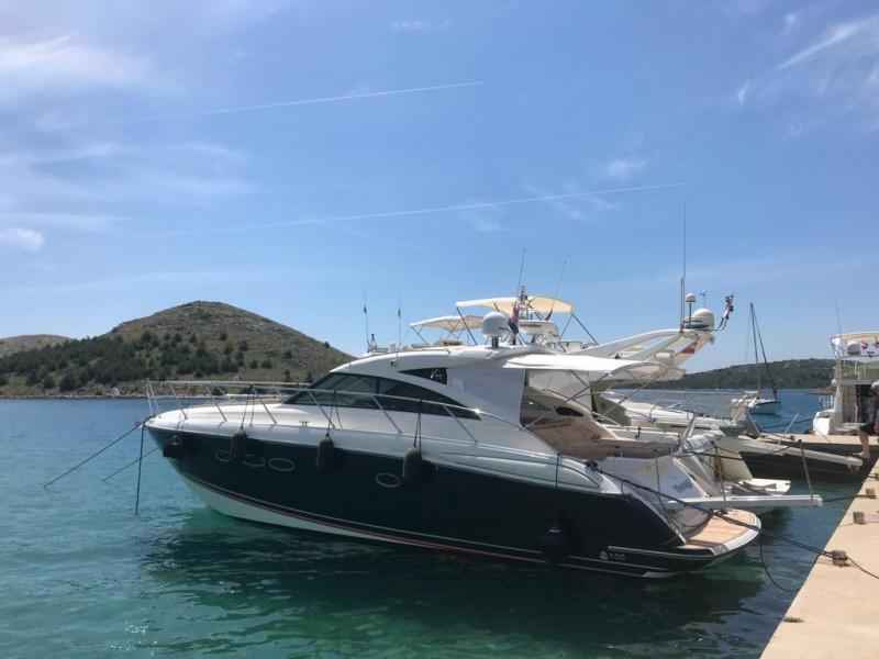 Motorboot Princess V 45