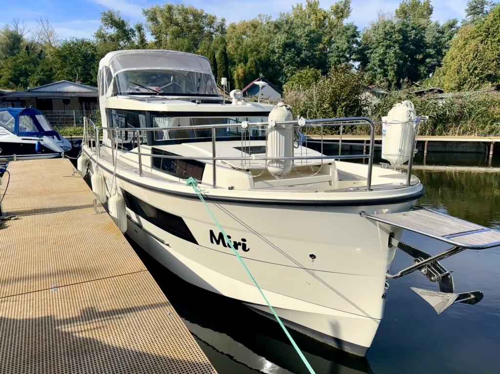 Motorboot Balt 37 Grand