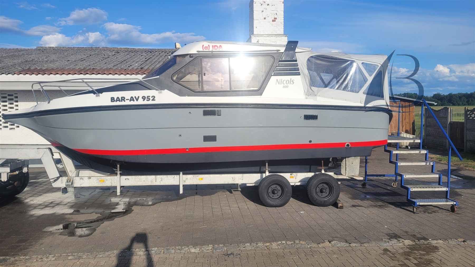 Motorboot Nicols 800