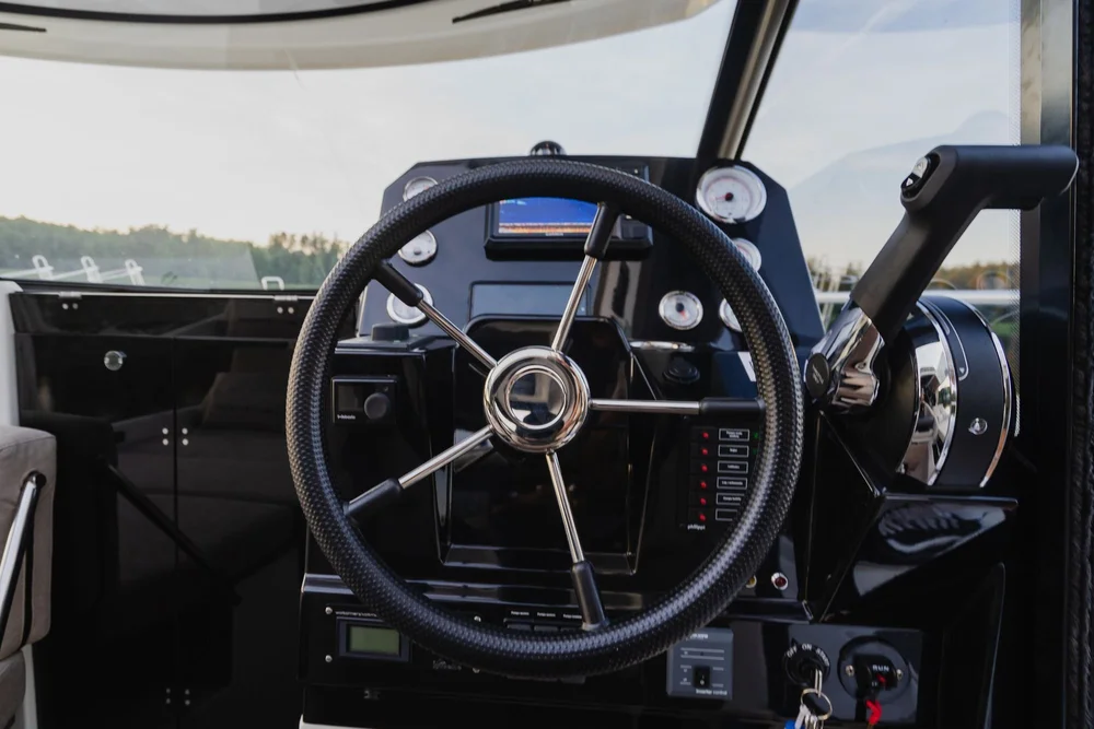 Motorboot IMPOL Yacht & Bootshandel SunCamper 31