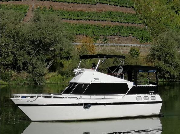 Motorboot Beach Craft 1260 FB