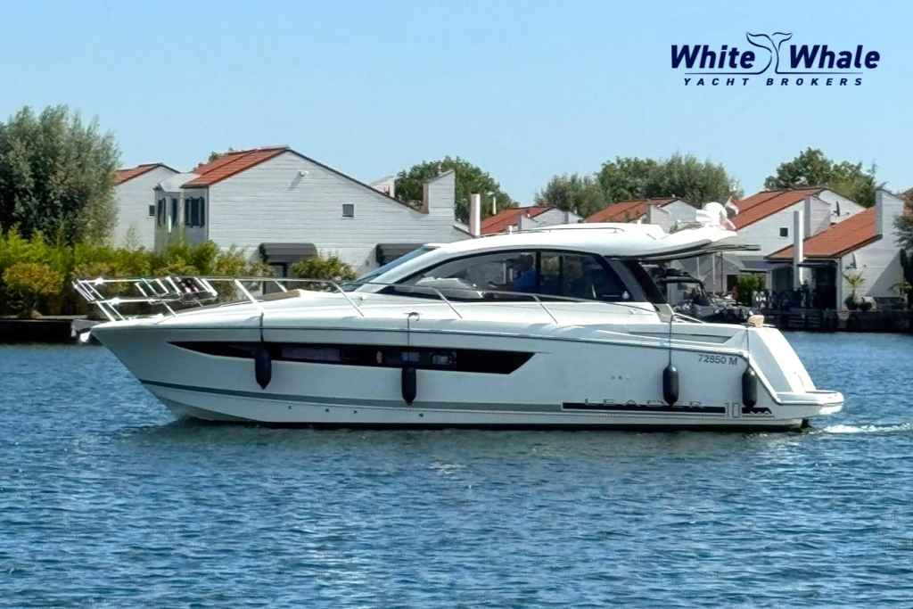 Motorboot Jeanneau Leader 10