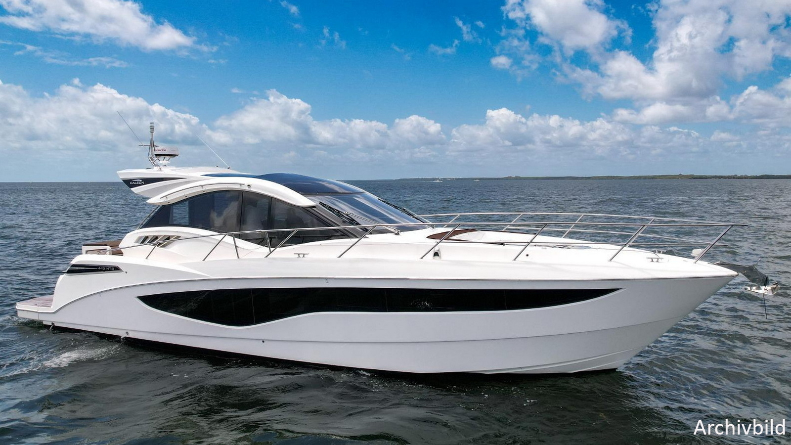 Motorboot Galeon 445 HTS