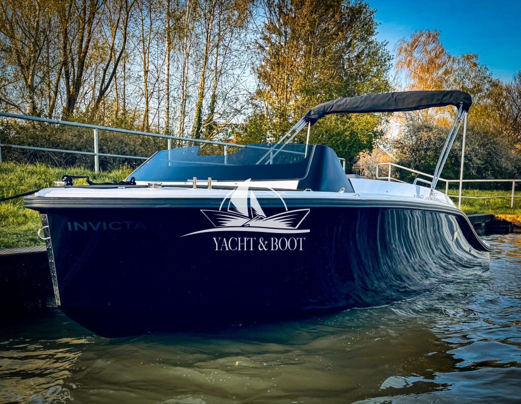 Motorboot Corsiva Yachting 607 Runabout