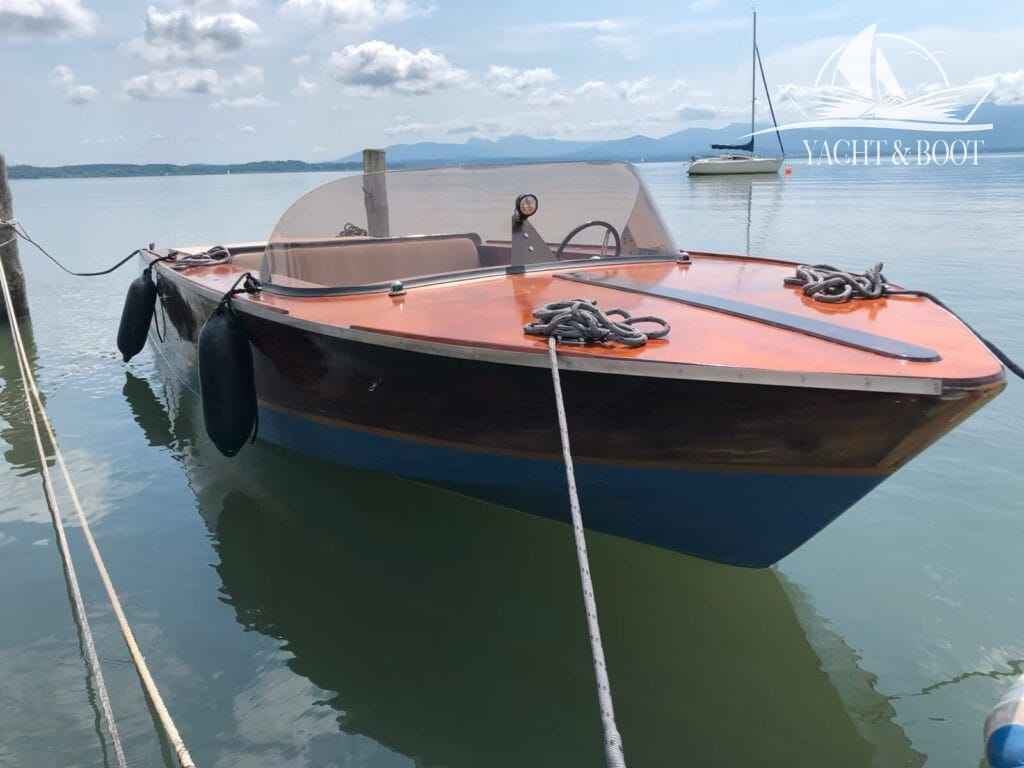 Motorboot Wiking Variant
