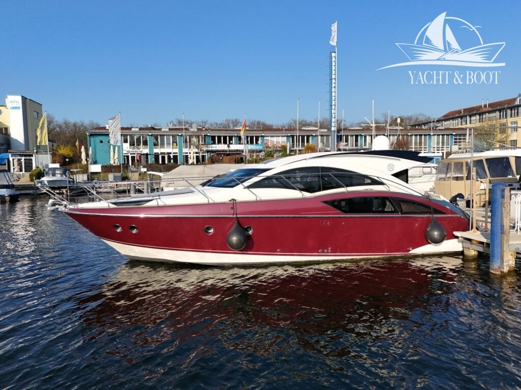 Motorboot Marquis 42 SC