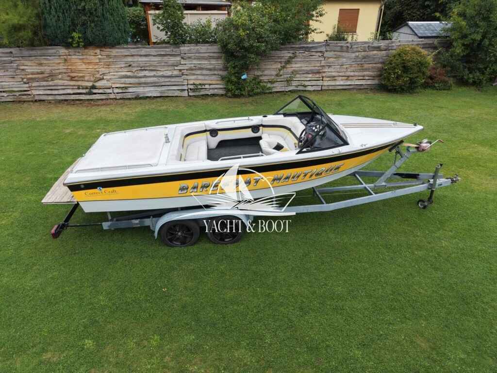 Motorboot Correct Craft Barefoot Nautique Excel